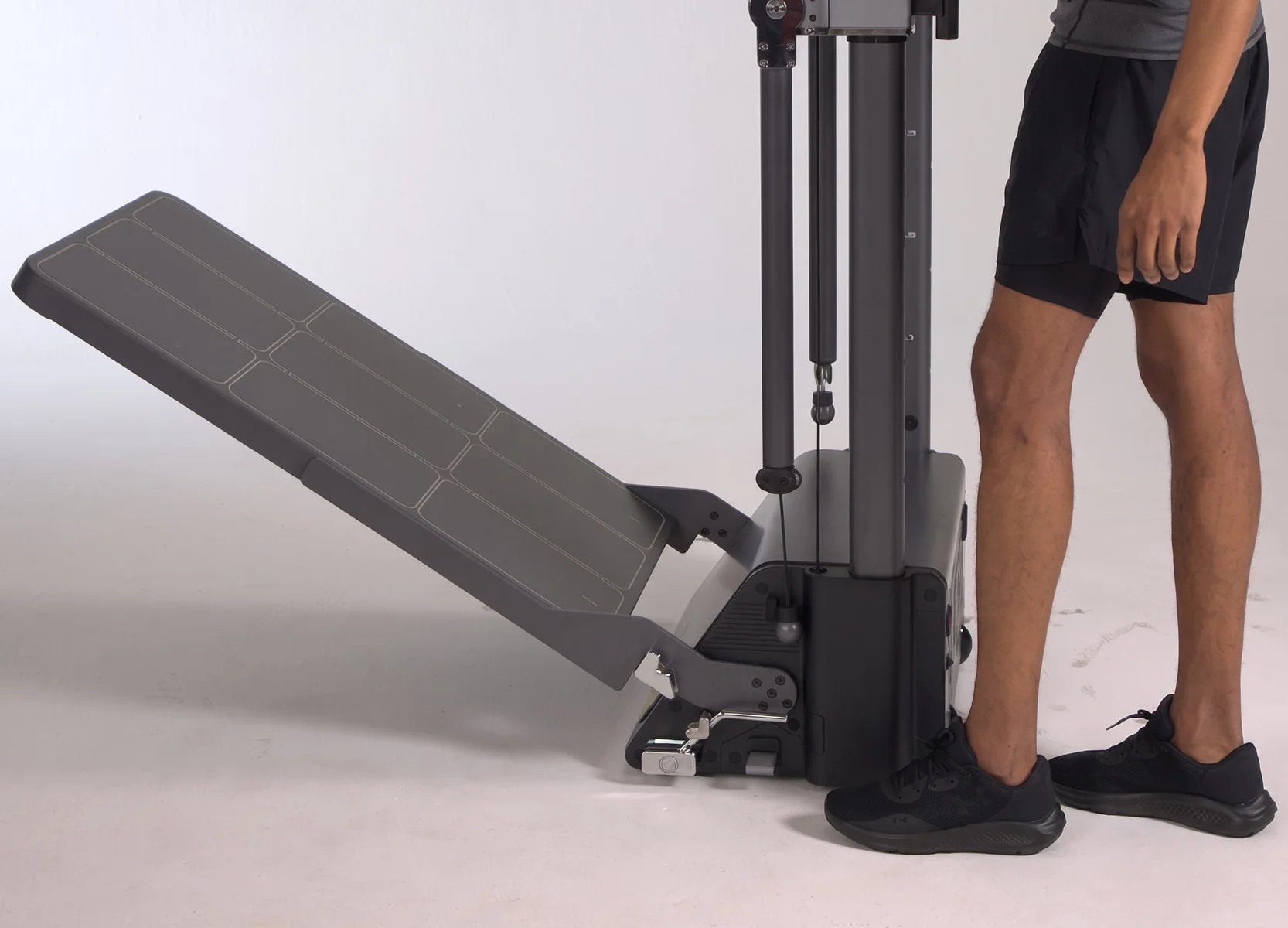 Higher Reach Lat Pulldown 1